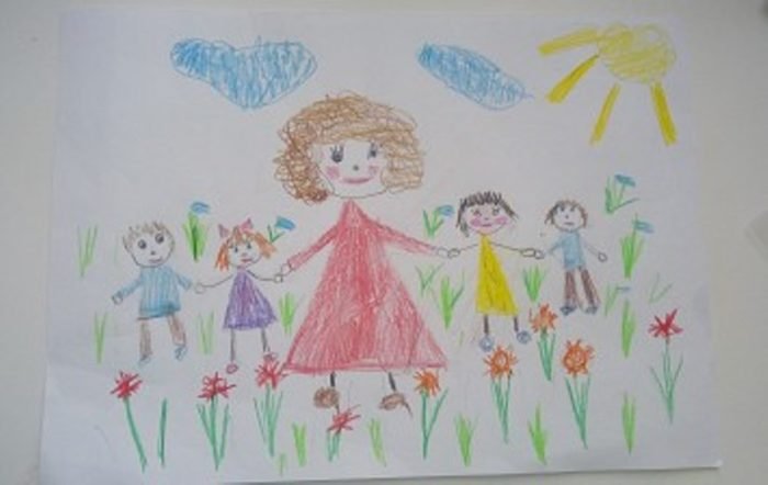 Дети в детском саду рисунок