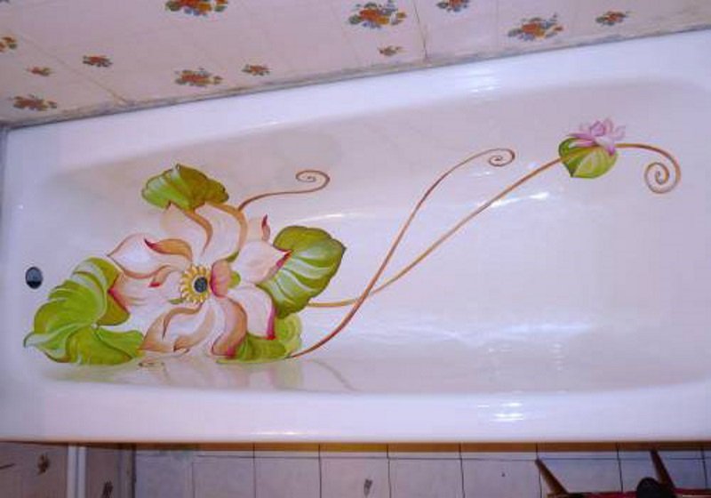 Аэрография на стене в ванной