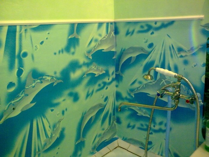 Покрасить стены в ванной с рисунком