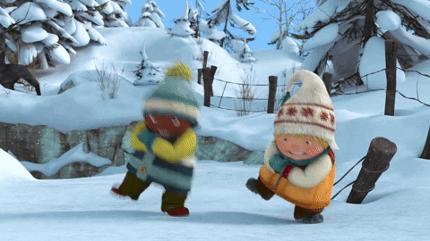 Гифка Софи и Люси из фильма «Военные войны» танцуют зимой.