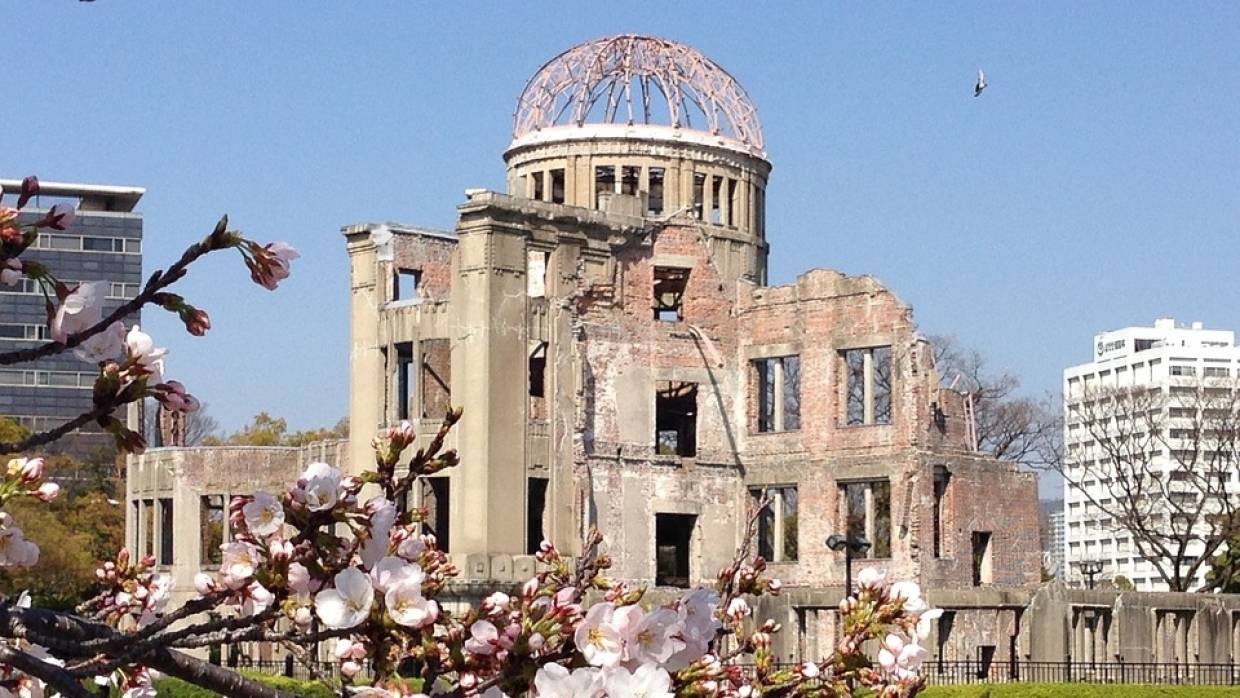 Мемориал в Хиросиме Япония разрушенный войной