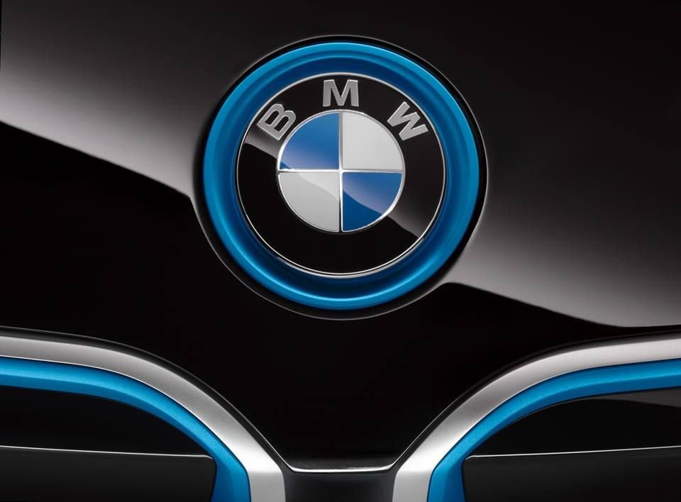Значок BMW i8
