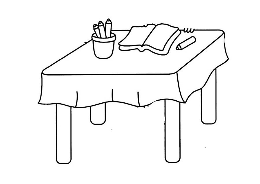 Карандаши на столе