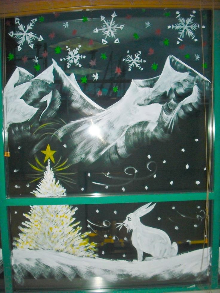 Новогодние рисунки на окнах гуашью