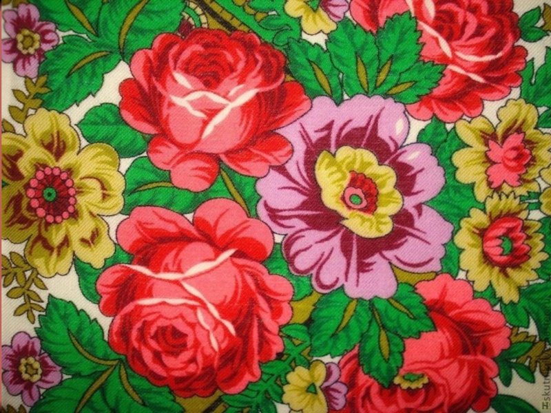 Цветочные узоры на Павловских платках