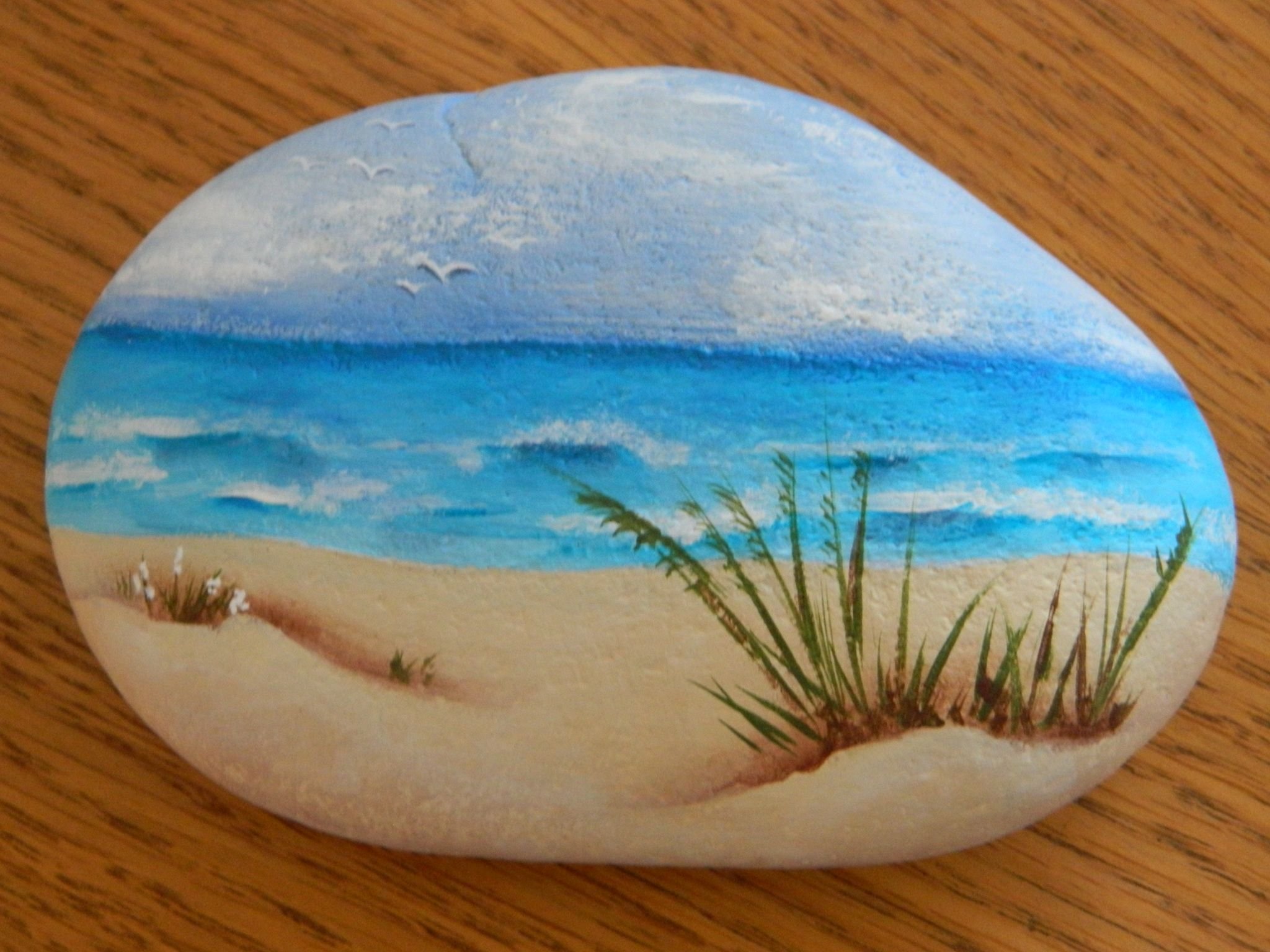 Рисование на камнях море
