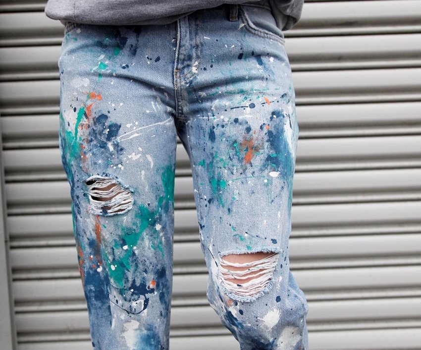 Крашеные джинсы