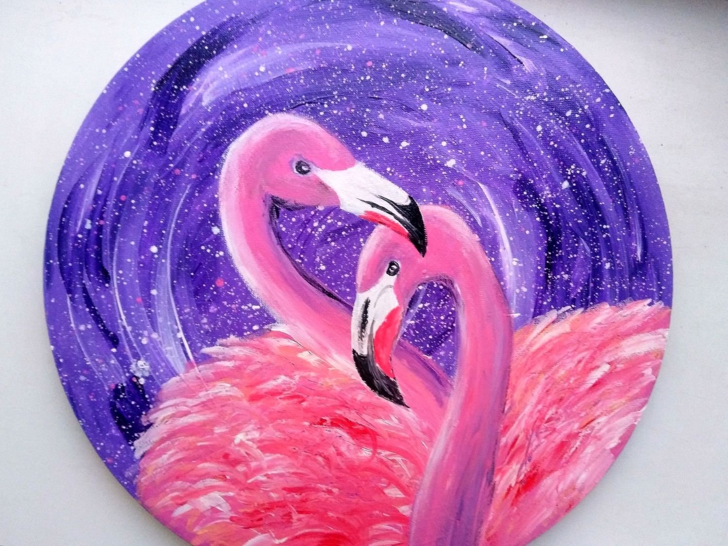 Фламинго на круглом холсте