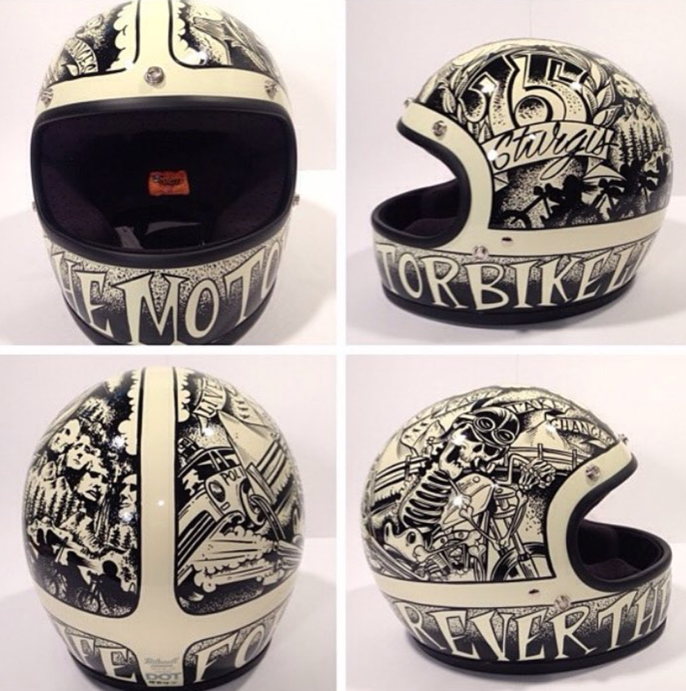 Разрисованные мотоциклетные шлемы